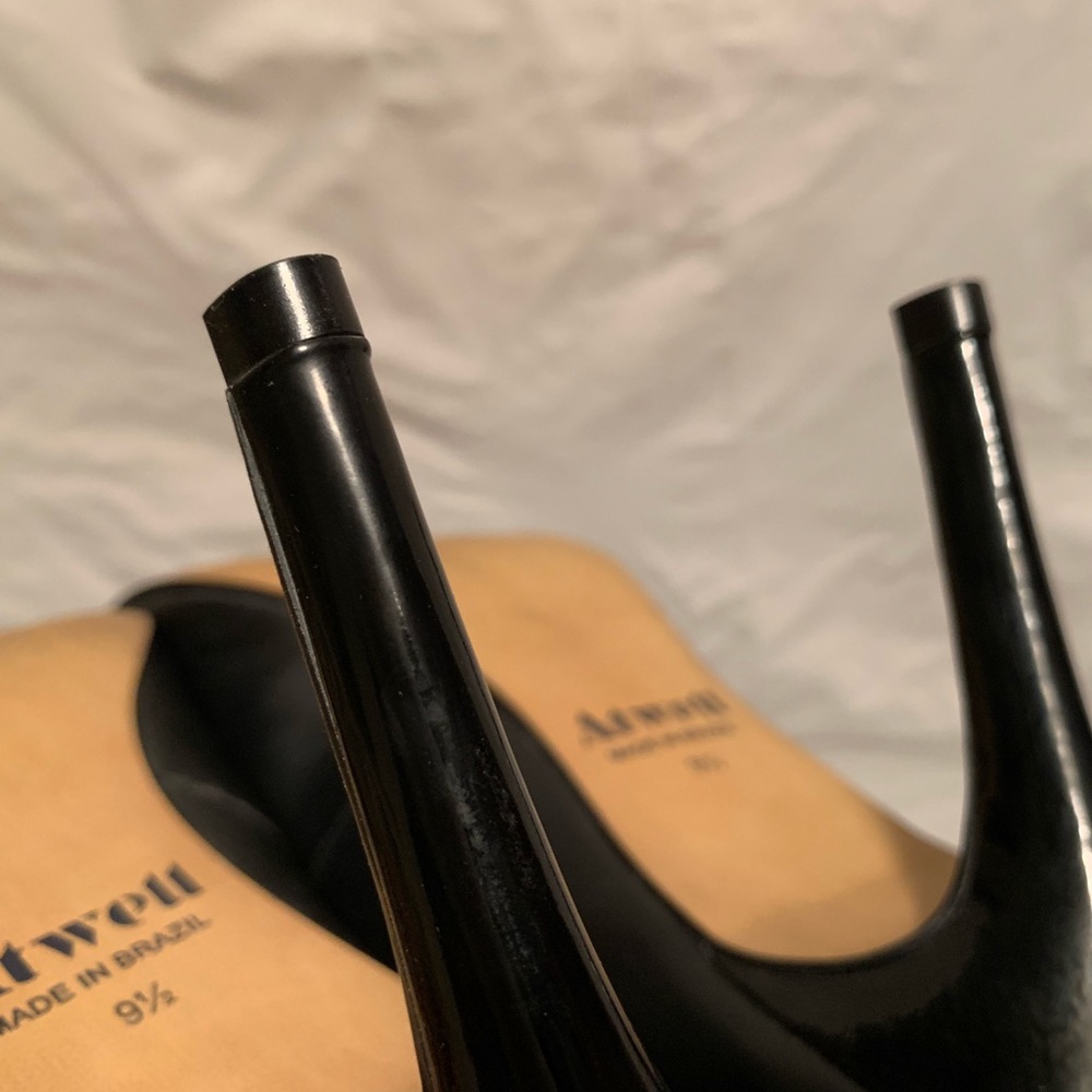 Cap-Toe Pump - image 6